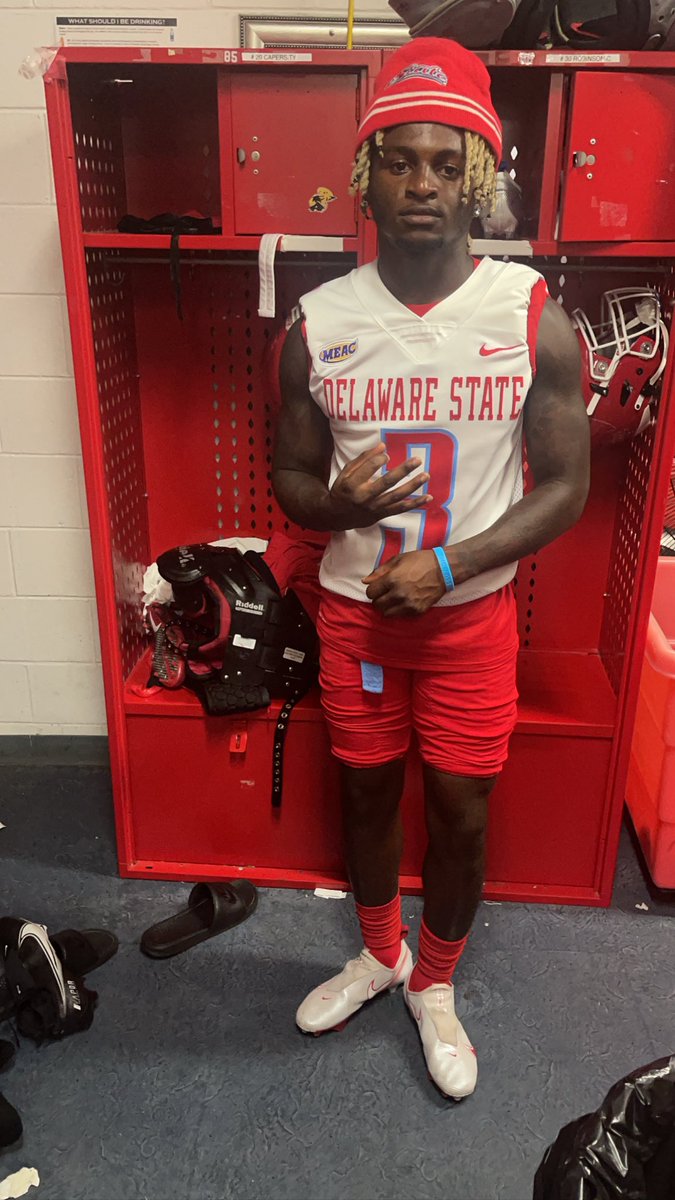 NikkiBJaxx417's tweet photo. Ohhhh Hey #3 @ogscrappy โค๏ธ๐๐๐ฅฐ๐๐๐#10DaysTilKickoff #DelawareStateHornets #MEAC #HBCU #SMAC2MEAC #3isMyDelStateHornet๐๐๐โค๏ธ https://t.co/qXhWCRF9Am