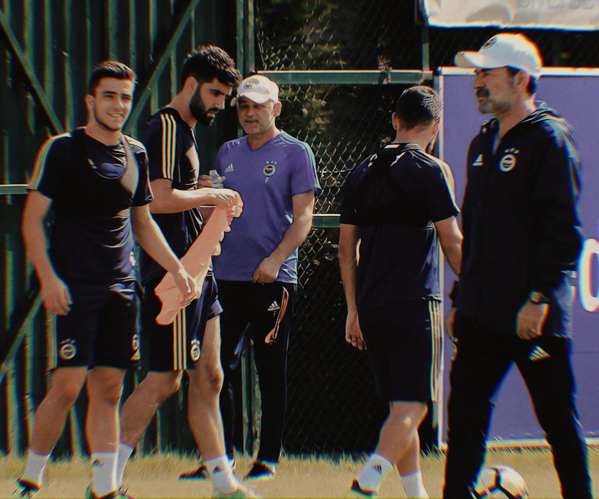 bir manzaraya bakar gibi bakmak sana.