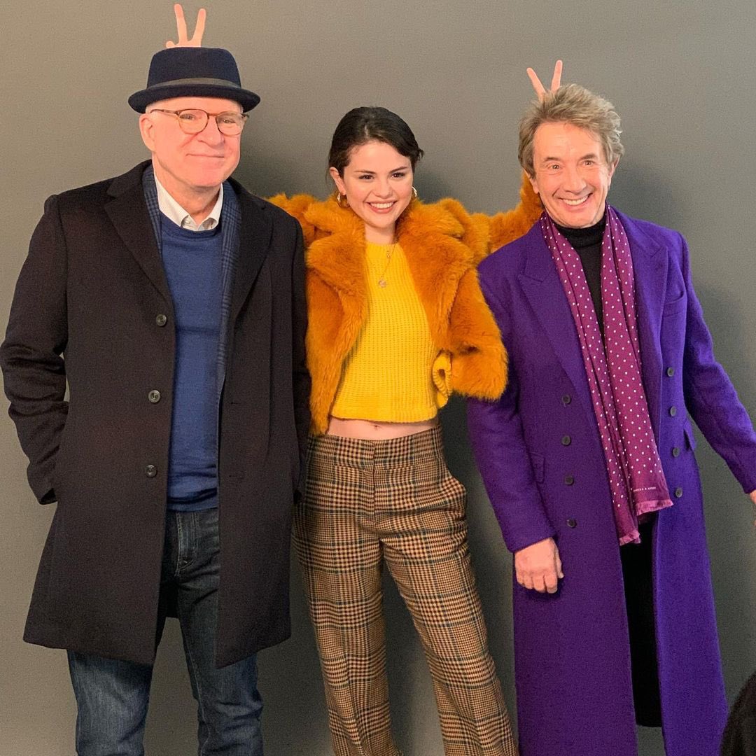 massouvenir's tweet photo. Selena Gomez with the trio✌ https://t.co/czb208K9TK