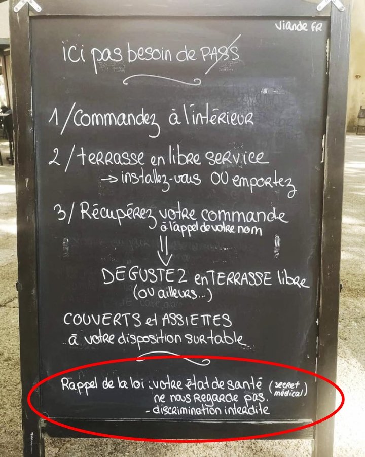 AjacCon's tweet image. Quand ton "rappel de la loi" omet de rappeler que la loi du 5 août 2021 𝗘𝗦𝗧 la loi. 💀