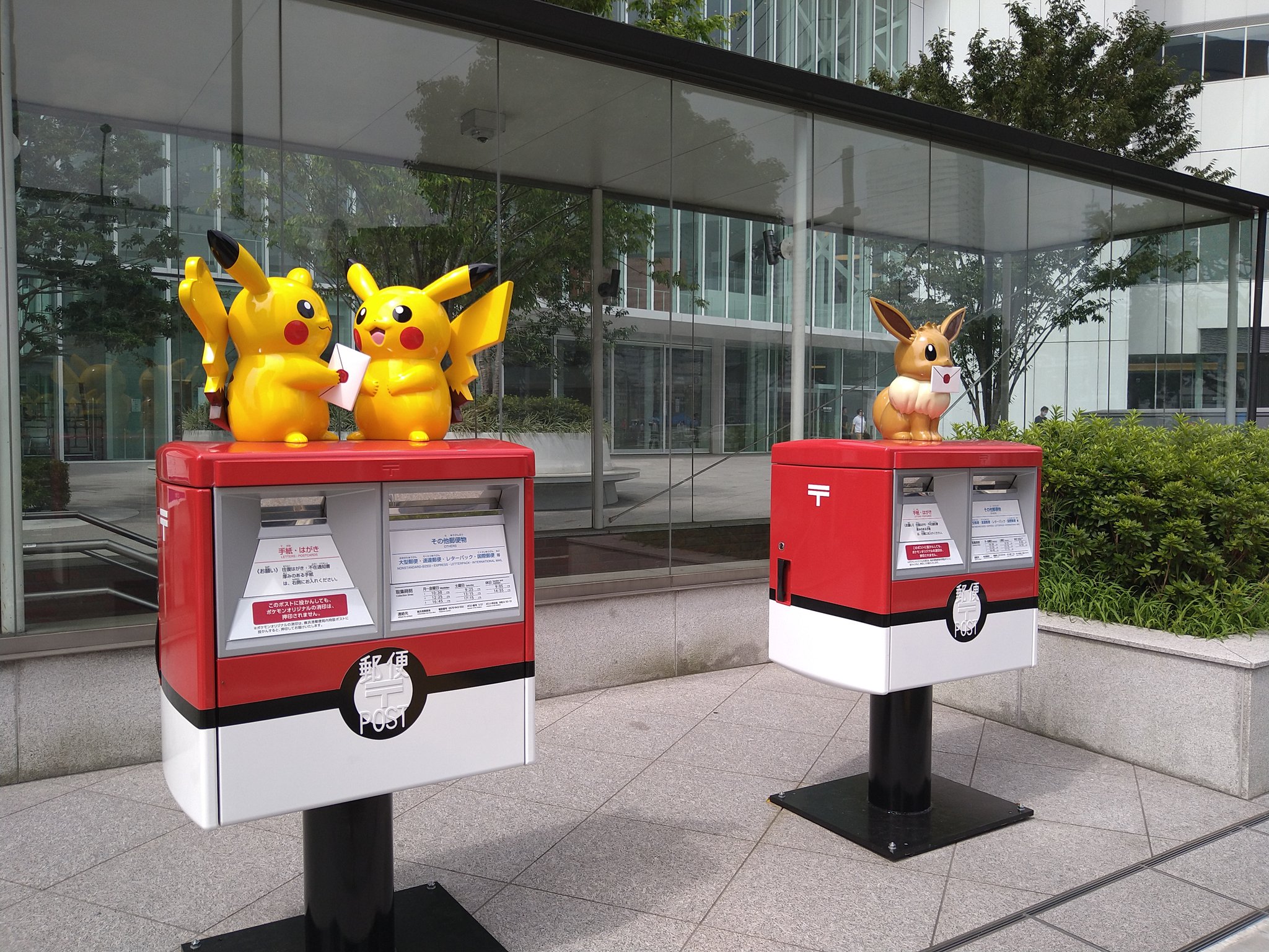 なまものがかり裏垢 ポケモンポスト見に桜木町駅から歩いたんだけど 馬車道駅の前かいw T Co Jrijo9auho Twitter