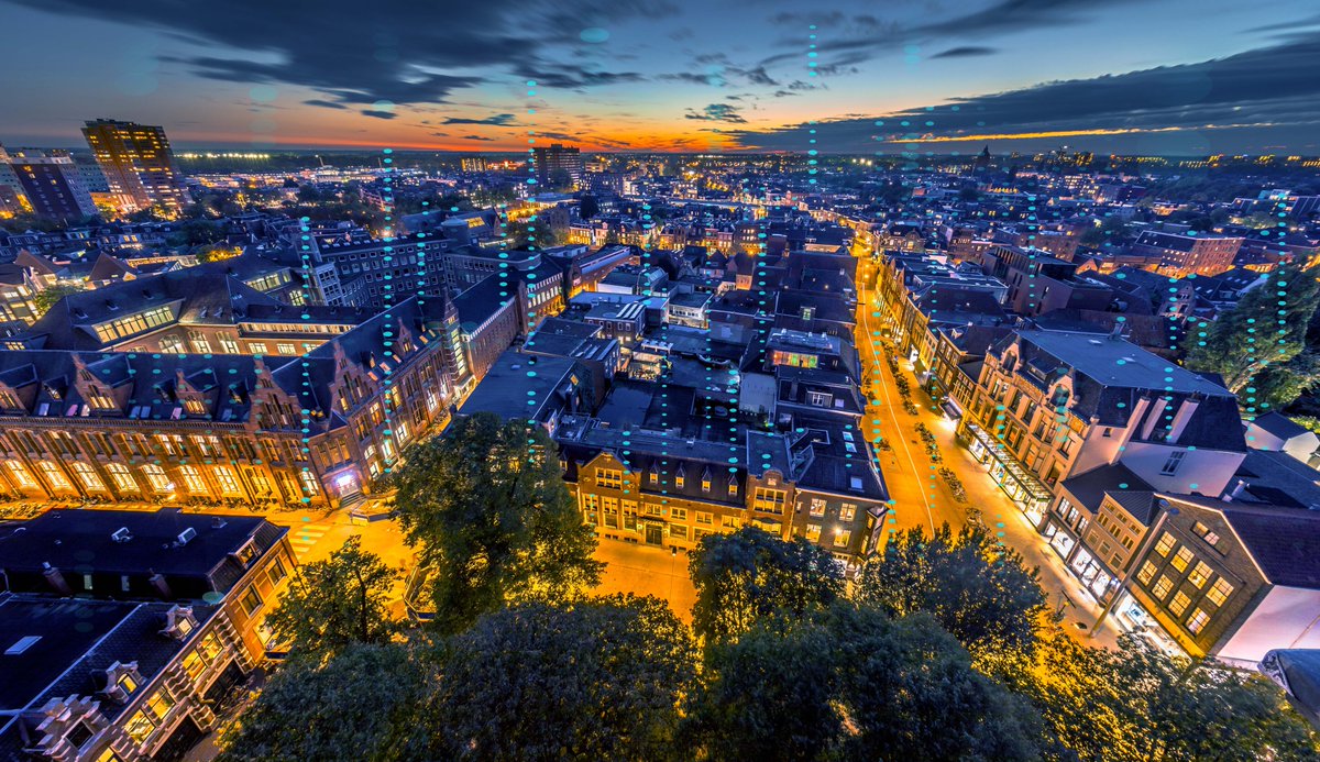 Vialis gaat grootschalige vervangingen uitvoeren van bestaande #verkeersmanagementsystemen voor <a href="/Rijkswaterstaat/">Rijkswaterstaat</a>. Samen houden we Nederland #bereikbaar. bit.ly/3ydbRyN 

#veiligheid #duurzaamheid #samenwerking #ookditisVolkerWessels