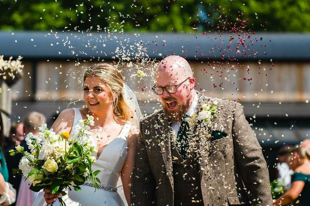 When confetti attacks!

Venue: @foxtailbarnsvenue 
MUA: @helshakespeare
Hair Stylist: @bridal_hair_by_lindsay instagr.am/p/CS_f6ZHMqIJ/