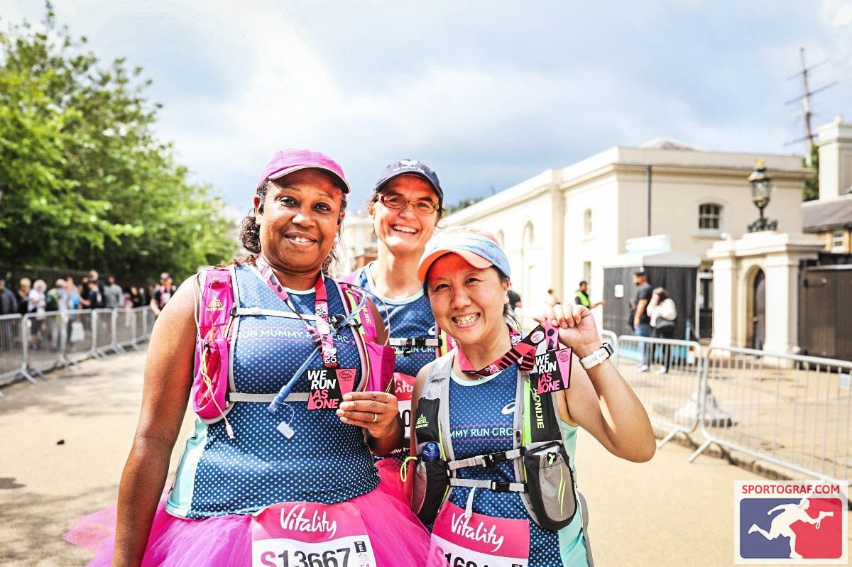 Si11y3gg's tweet photo. Having fun at the #bighalf on Sunday #rmr #runmummyrun https://t.co/mmCDKsYxXt