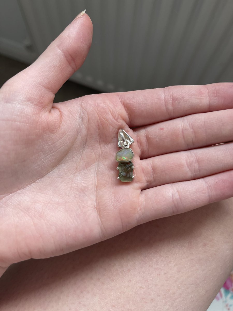 Janet Devlin 🌞 tweet media