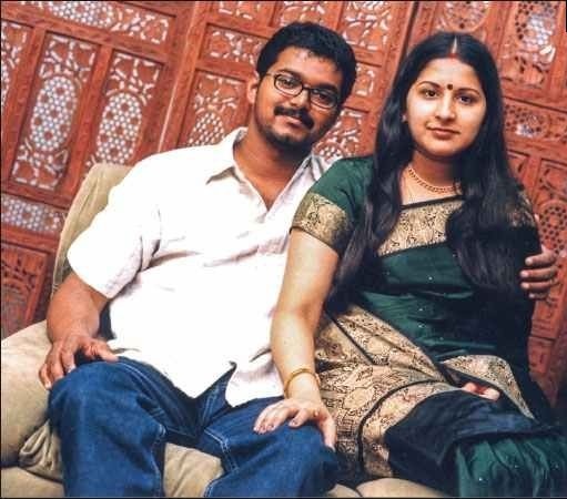 Media Petta tweet media