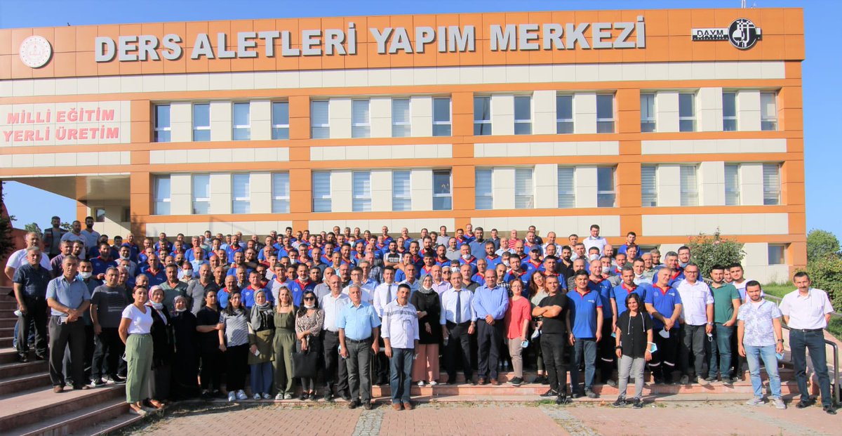 Bu fotoğrafta çok güzel insanlar var .. Verdiğiniz destekler için fotoğraftaki bu güzel vedayı yaşattığınız için hepinize ayrı ayrı çok teşekkür ederim.. 
<a href="/MebDaym/">Ders Aletleri Yapım Merkezi</a>