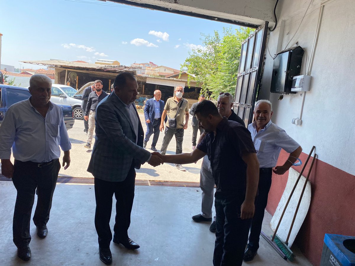 Avkthalilozturk's tweet photo. Küçüklerimize anlatacak, büyüklerimizden dinleyecek çok söz, çok öğüt var… Biz tecrübenin değerini de biliriz, teknolojinin gerekliliğini de… Her ikisinin birleşimi de verimliliğin asli kaynağıdır. https://t.co/nwlfBxR3pn