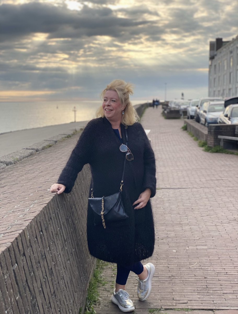 Kwalitijd_nu's tweet photo. Kwali-tijd hoopt dat u een fijne zomervakantie heeft gehad!

Wij zijn klaar voor een frisse start en kunnen u weer van dienst zijn.

Hartelijke groeten,
Marloes Koopman https://t.co/eaCb3OtR1W
