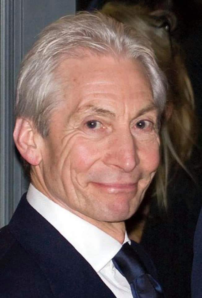 Merci @eric_jeanjean, merci @philippemanoeuvre, merci @75_belkacem, @JeromeSoligny, @cachinolivier pour cet hommage écouté en podcast aujourd'hui. 
Merci Charlie pour tout le bonheur que tu nous a donné. #CharlieWatts