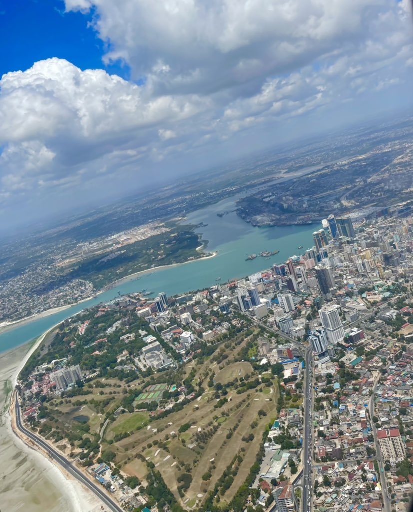 HeddoSiebs's tweet photo. #differentviewpoint #daressalaam #tanzania #worldofhyatt 🙋♂️ https://t.co/0Kk8K0oFxx