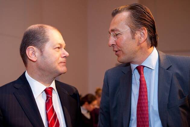 JoWiegelmann's tweet photo. Olafs kriminelle Freunde
Nach #Warburg, #Cumex und #Wirecard wurden erneut Strafverfolger bei Buddys von #Scholz vorstellig. #Rickmers
@BILD #scholzschweigt https://t.co/RWkCo9G4u1