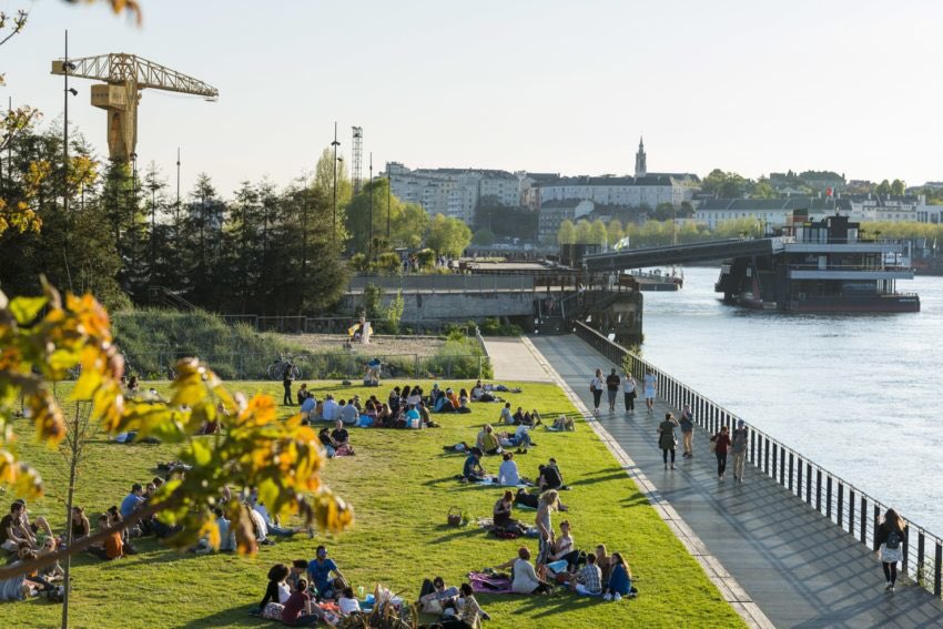 Bon plan pour les professionnels des médias qui veulent une rentrée inspirante : passer 2 jours au Festival de l’info locale (<a href="/FILinfolocale/">Festival de l'info locale</a>) et rester le week-end à #Nantes pour profiter de la ville et de la programmation de <a href="/NantesDigitalW/">Nantes Digital Week</a> 😎 (photo : <a href="/vjoncheray/">Valéry joncheray</a>)