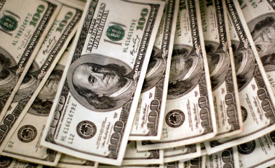 92newschannel's tweet photo. Dollar hits 11-month high to cross Rs 166 in interbank market #dollar #11monthhigh #Rs166.29
https://t.co/gneMYa8x0H https://t.co/EalPc2HAnK