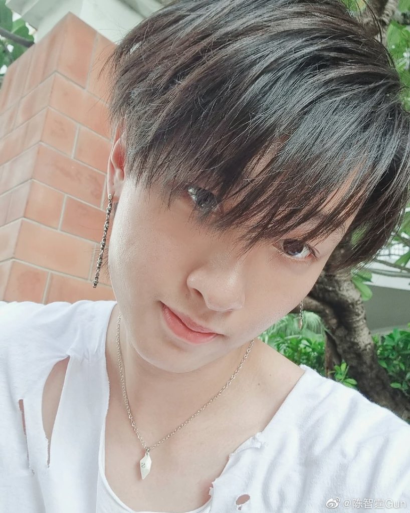 MarkGun_ChinaFC's tweet photo. 210825 @gunnapatn Weibo Update

Charming and handsome boy 💛💛🥰🥰

#AmmoforGN 
#gunnapatn 
#นะพัด 
#陈智霆

Thx：♥️ https://t.co/1N7ISJ3WDY