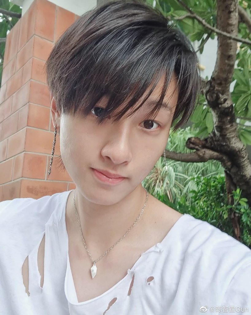 MarkGun_ChinaFC's tweet photo. 210825 @gunnapatn Weibo Update

Charming and handsome boy 💛💛🥰🥰

#AmmoforGN 
#gunnapatn 
#นะพัด 
#陈智霆

Thx：♥️ https://t.co/1N7ISJ3WDY