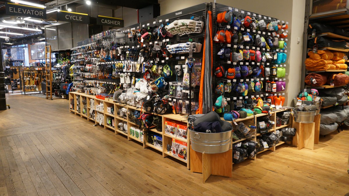 TCMillwork's tweet image. Our beautiful work at REI.