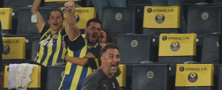 Seninle böyle olabilirdik şapşal.
#erolbulut #erolbulutoffcialfc