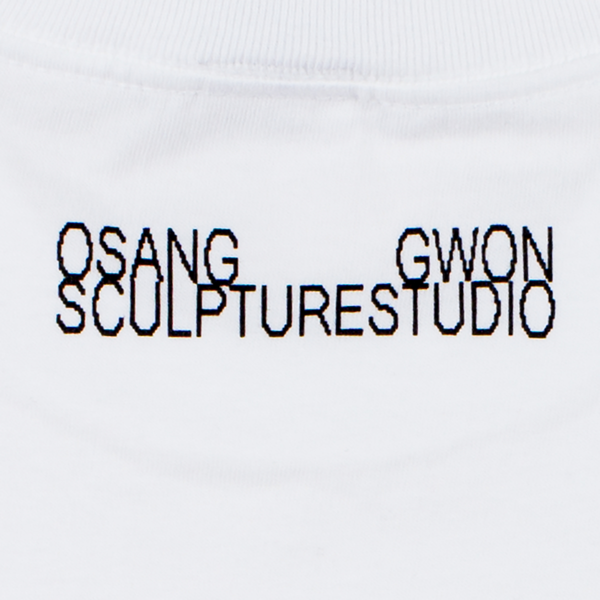 기간한정상품
~ 2021. 9. 2.

[A108] OSANG GWON SCULPTURE STUDIO t-shirts (white)

조각가 권오상과 그래픽 디자이너 듀오 신신의 협업으로 제작된 OSANG GWON SCULPTURE STUDIO 티셔츠입니다.

bem.kr/product/search…

#BEMKR #권오상 #신신