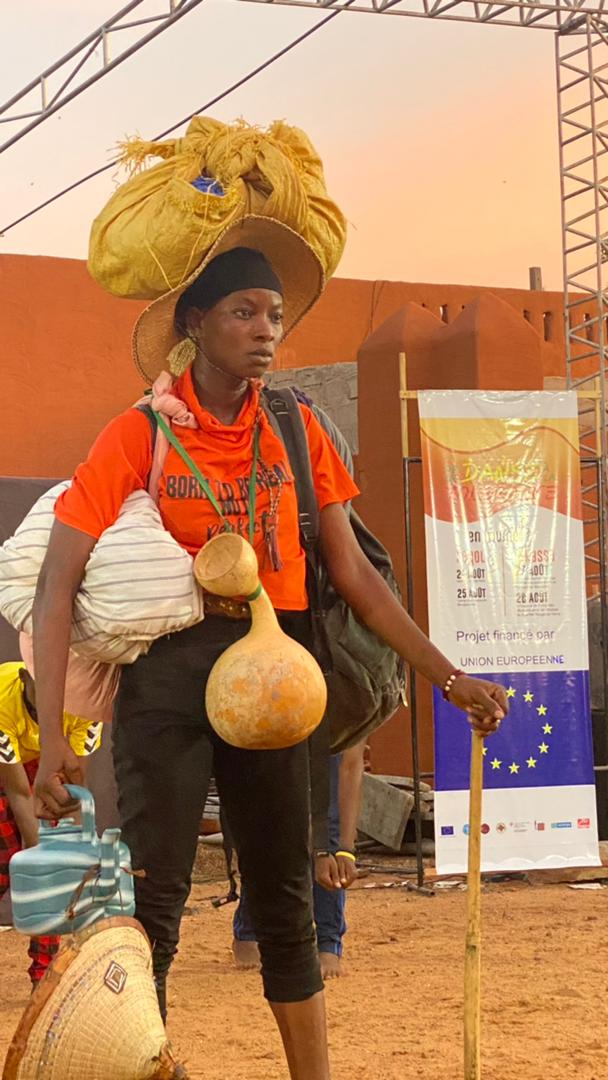 unis_diversite's tweet photo. Famu danse | Quelques images de la tournée à #Ségou du projet "De La Danse à la Tolérance" 🤩
Une  première présentation des pièces👇🏻
✅  Dana Amassagou de Alou Cissé dit Zol et Yiri Bolo de Kadidja Tienmanta réalisée par les enfants malentendants au Centre culturel Kòrè.👇 https://t.co/P5zKkfAD6I