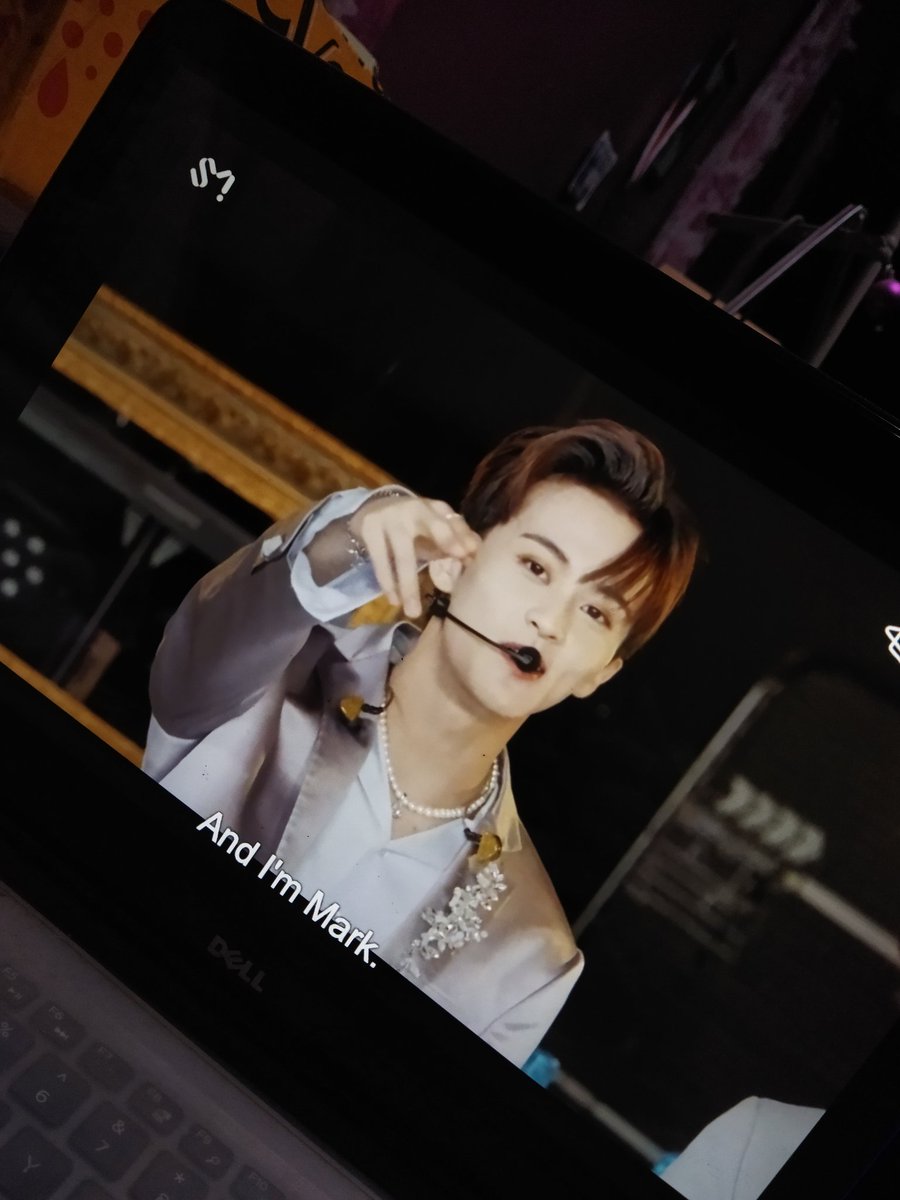 mmmarkieee__'s tweet photo. Mark Lee looks so hella fine 🥵

#WeAre5tillDREAMing 
#NCTDREAM_BeyondLIVE 
#NCTDREAM https://t.co/lM5TEmsi50