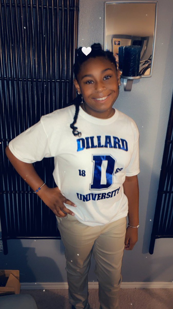 omikadeshay's tweet photo. @CHISDCP #CollegeShirtWednesday @du1869 #HBCU #BleuDevil https://t.co/6GRFfAYUzH