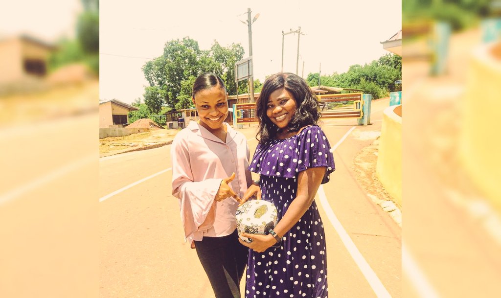 julietcommey1's tweet photo. @Abby_susubox came bearing a gift...thanks for gracing my show with your insightful words Priscilla. For you to be featured, kindly contact my producer via 0207166092 to book a seat on #wib on the #chmms live @premier_radio..it's free. You only have to be in Takoradi..that's all. https://t.co/Bh1y6tK24o