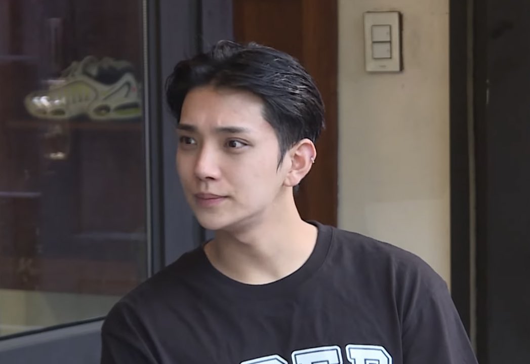 shuailormoon's tweet photo. joshua hong you’re so FINE #조슈아 https://t.co/wLDMlLLmEY