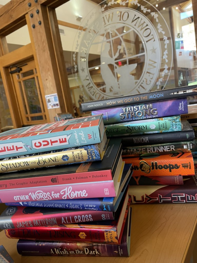 ktestrada716's tweet image. Blacksmiths, look what is coming soon to the secondary library! We cannot wait to share these new books with you! #waexcels #wareads