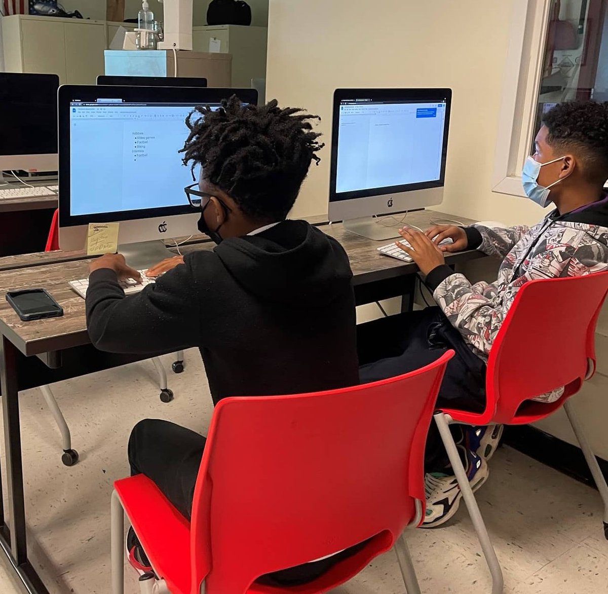 apmcota's tweet image. Technology elevates our learning environment. @MDCPSSouth #TechnologyWednesday #InfinitePossibilitiesMDCPS