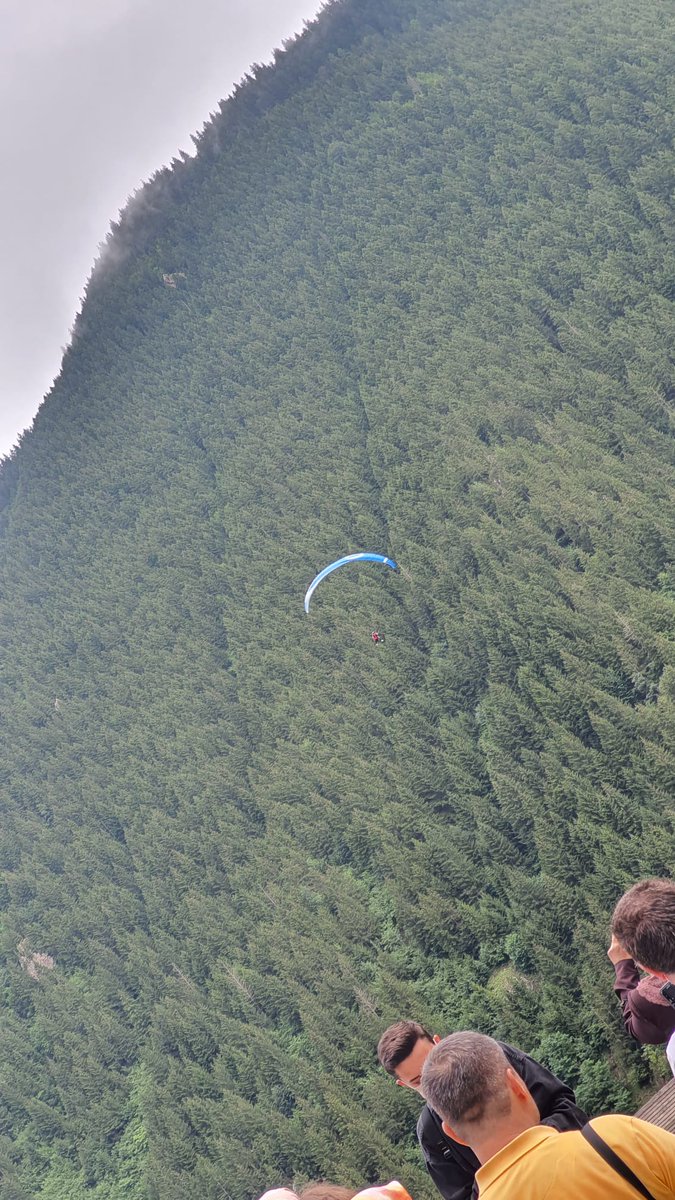 Haydi bir kerâmet gösterin!

Binbir penceresi olan kalbinize, bu defa da  dışarıdan bir n/azarla bakın...

kbanudag📸