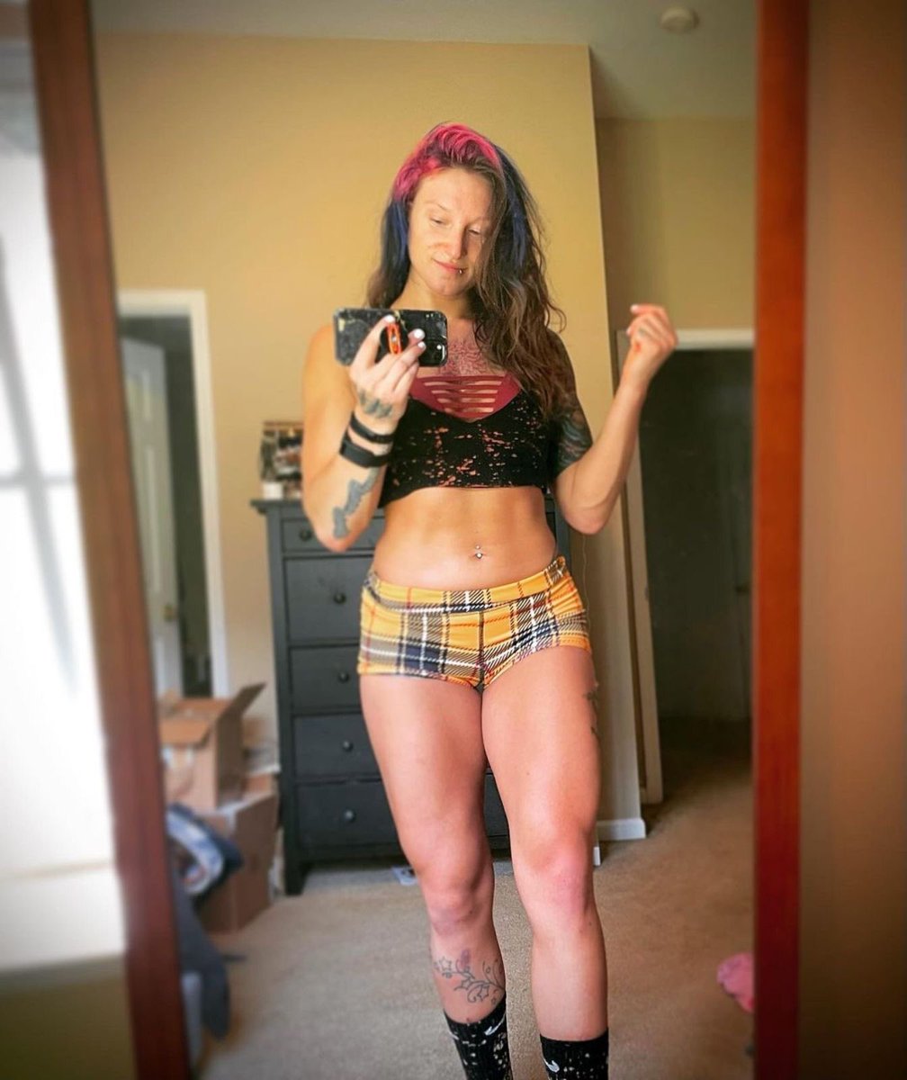 VixensOfTheRing's tweet photo. Appreciation post for Statlander’s body! https://t.co/jAFIAZQ8WW