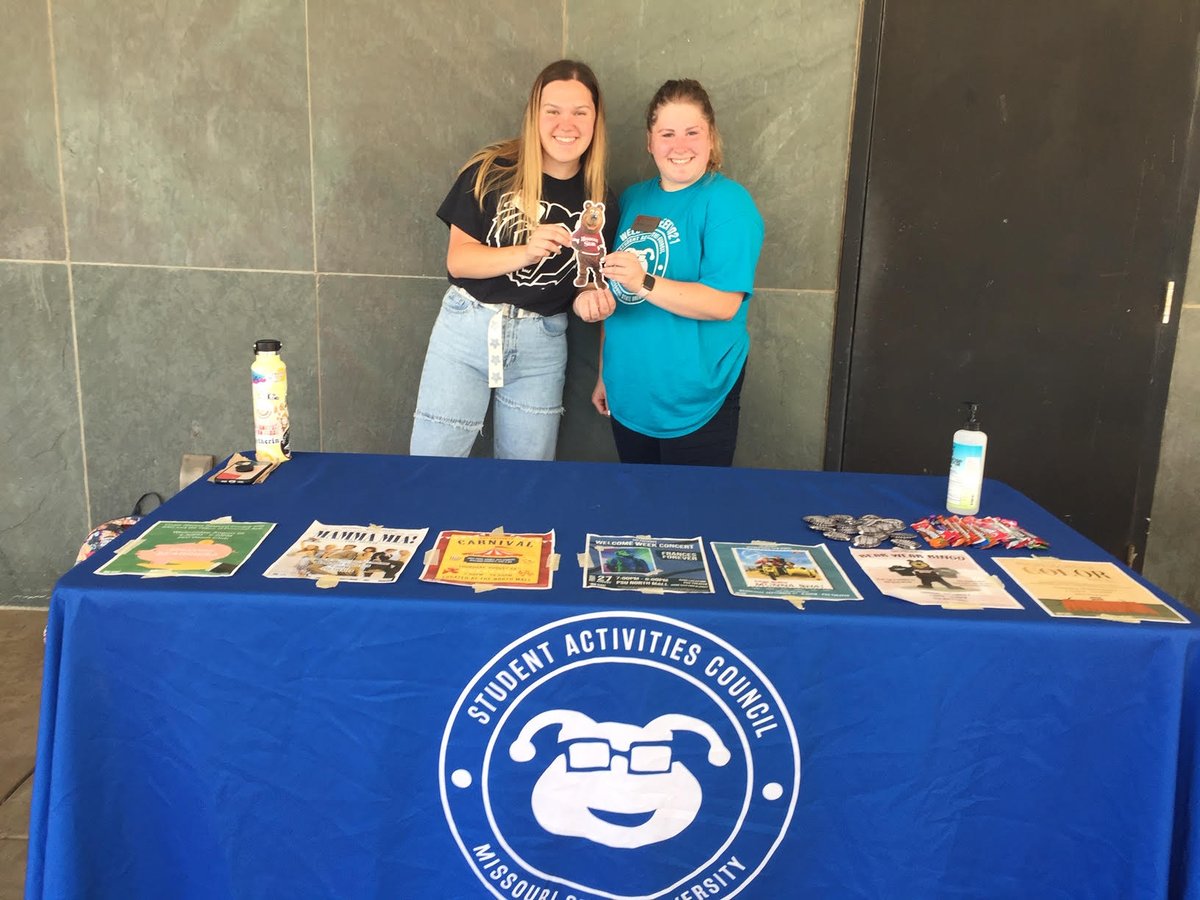 BearsFamilies's tweet photo. #FlatBoomer is BEARy excited that his Bear friends are back on campus! Stop by Blair-Shannon & visit with members of @MOStateSAC & check-out all they have going on this next week! @MOStateOSE https://t.co/bUhaUK3ZKK