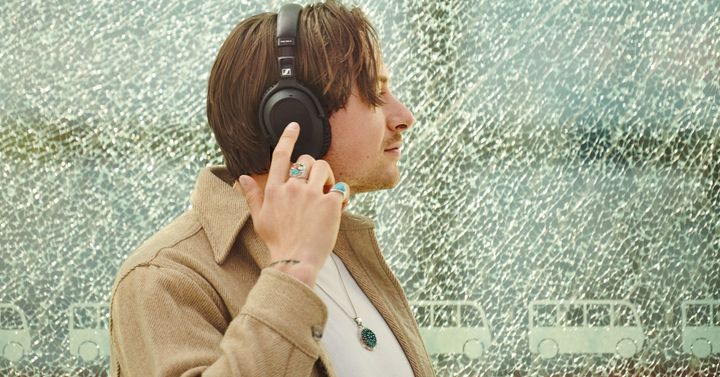 The #PXC550ii is perfect for those always on the move. Take control via convenient, one touch access with the voice assistant button that connects to virtual assistants such as Google Assistant, Alexa and Siri. 

On sale now in-store. 259 Post Street. Union Square, San Francisco.