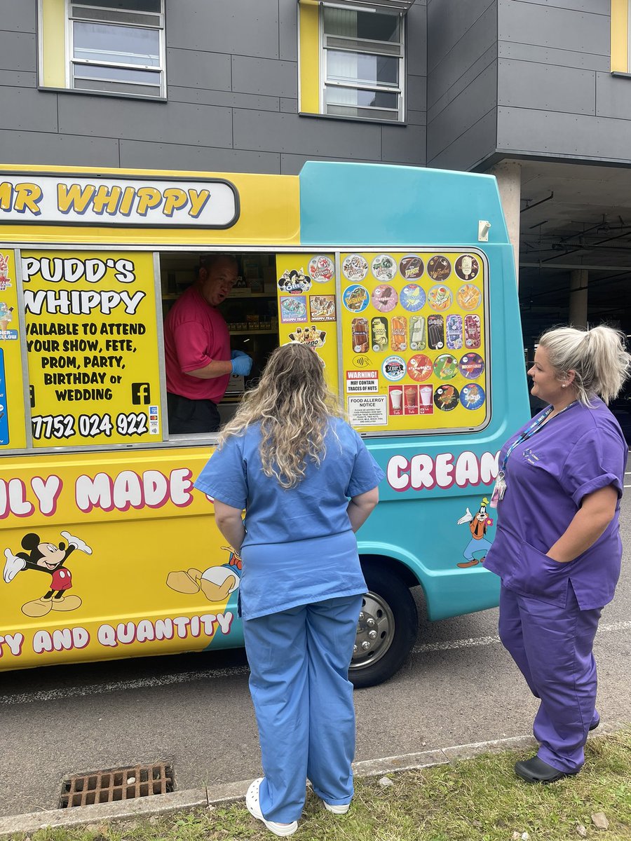 The joy a simple ice cream can bring!✨🍦💗 can change someone’s day🥰 
Day 3 of our spreading Joy campaign at Ystrad Fawr Hospital today