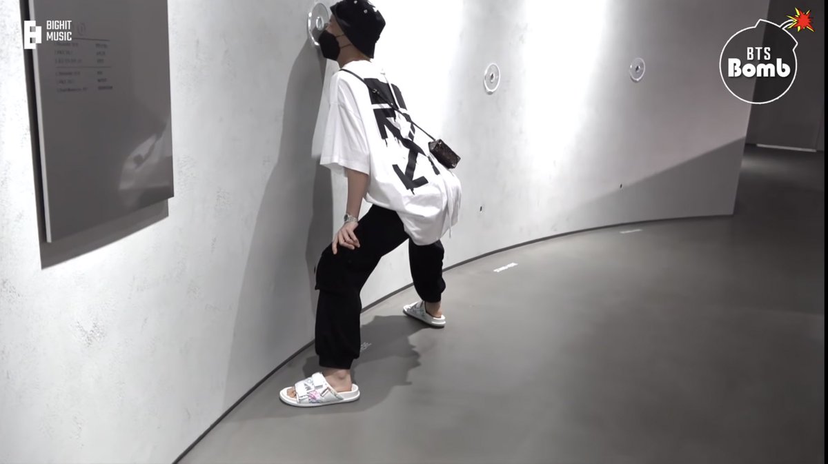 jimin__1013army's tweet image. 彼氏感強すぎん...??😳✨
ホビが彼氏だったら、毎日が楽しんだろうな〜🥰🥰