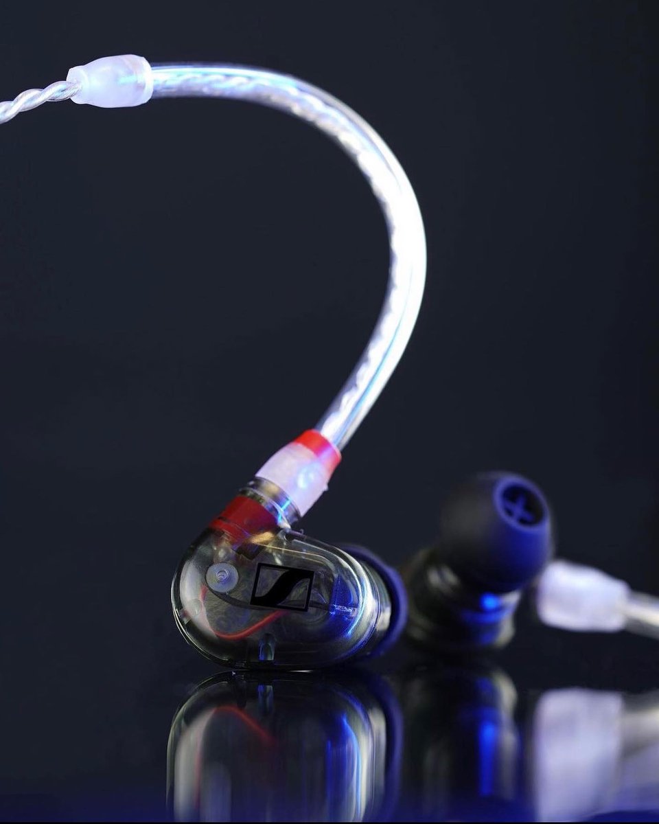 With the IE 500 PRO, musicians can reliably locate themselves in the mix and hear every nuance of their voice or instrument, even on the loudest stages. Come have a listen, 259 Post St. Union Square, San Francisco.