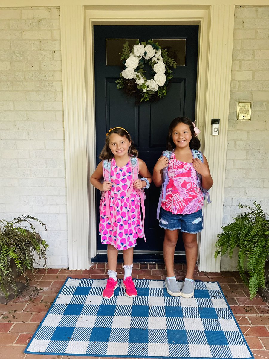 SarahSofiaPro's tweet photo. BACK TO SCHOOL! 🏫 🍎Heading into the 3rd school year with covid but beyond excited to be going full time! Celebrated the last days of summer before school starts with getting ears pierced, hair cuts by me, family Twister, Immersive Van Gough. #BackToSchoolWins #BacktoSchool2021 https://t.co/cQsryZaIzG