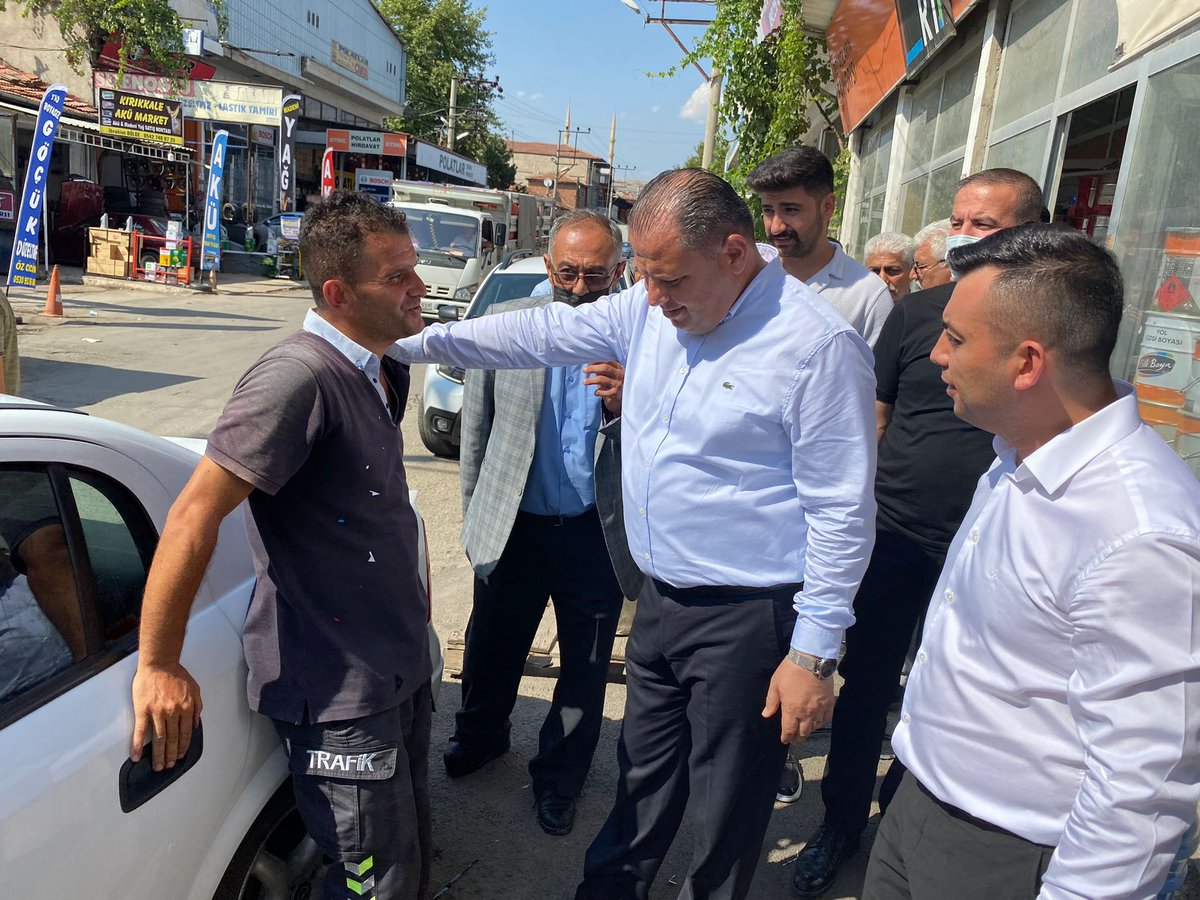 Avkthalilozturk's tweet photo. İnsan, severek yaptığı işte yorgunluk nedir bilmez, bıkkınlık hissetmez. Kırıkkale’mi ve Kırıkkaleli hemşehrilerimi seviyorum. Bu yüzden de ne yoruluyor ne de yaptığım işten sıkılıyorum. Zevkle, şevkle çalışıyorum, çalışmaya da devam edeceğim.🧿🇹🇷🧿 https://t.co/jmxUpggZjj