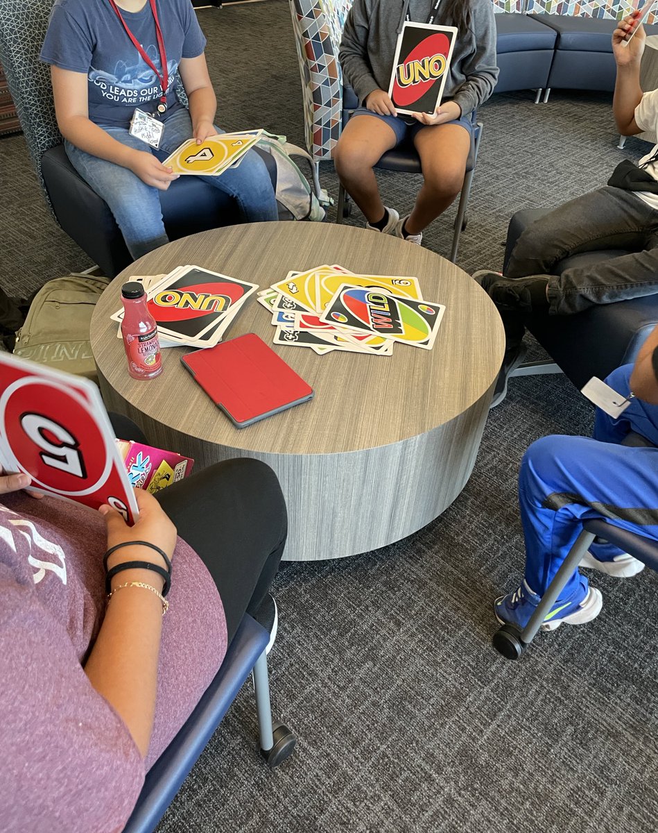 Hedrick_MS's tweet image. Early morning Uno challenge in the library! #lisdlibs #WranglerRoundup #games
