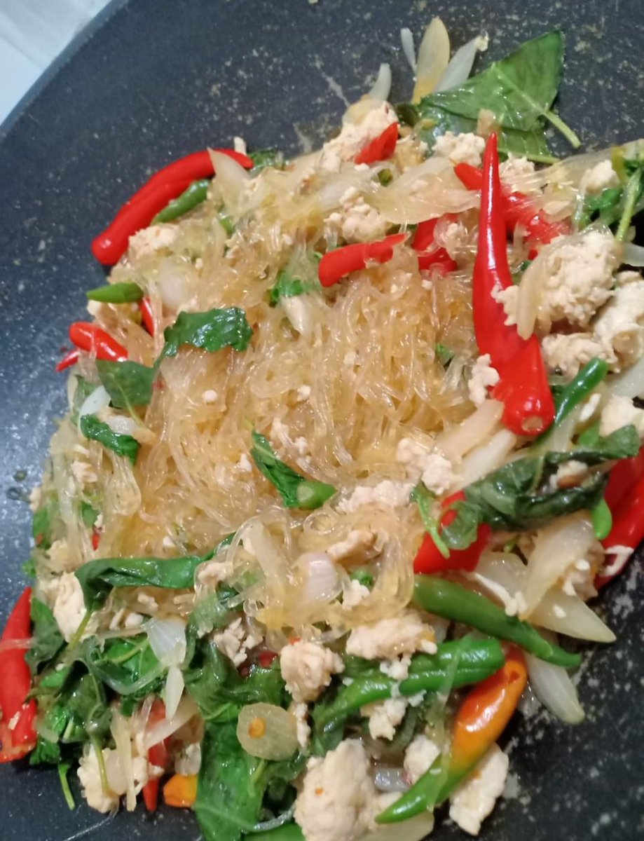 lm_Lin's tweet image. กะเพราวุ้นเส้นจ้า 🤤🤤🤤

#DinnerwithWin
#winmetawin @winmetawin