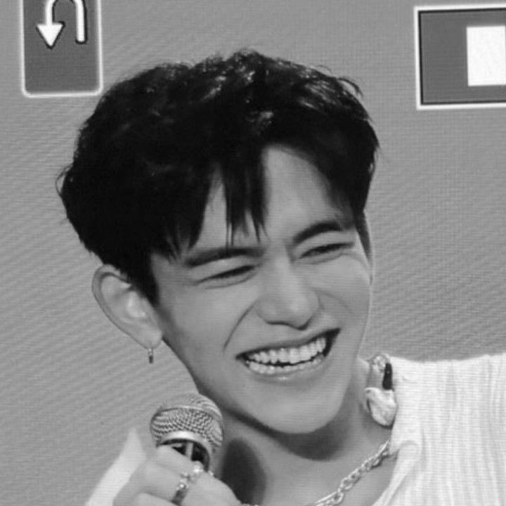 ioteelondra's tweet photo. ricordati solo una cosa amore mio .
dall’altra parte del mondo c’è e ci sarà una ragazza che ti ama e anche molto che non smetterà mai di farlo.
non mollare mai e sorrisi sempre miraccomando . ♡︎
#lucas #ProtectLucasAtAllCost https://t.co/81SiWStBqr