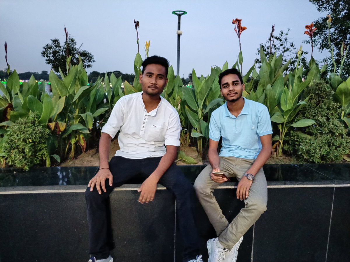 KBradshah's tweet image. Ekkkkkk #shaaam 
Ahmedabad meeeeeee.......