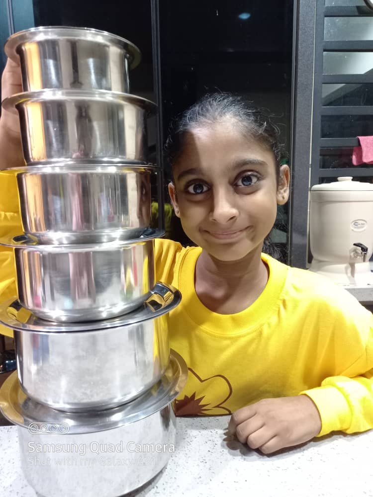 carollawrence05's tweet photo. PANDEMIC PLASTIC RUSH : THE PLEDGE
This week I shall pledge 10 things that I can do to live a plastic-free life.
#4: I pledge to use metal food storage vessels.
#GGAM
#UNEP
#WAGGGS
#WaveMakers #BeDrasticSayNoToPlastics
@leslimarvin_lj
@rajesh_xavier_s
@_carollawrence https://t.co/3xpAw062nj