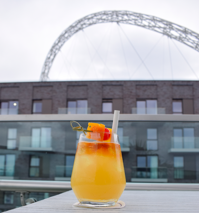 HiltonWembley's tweet photo. By the way, today is #WhiskeySourDay! 🥃 That's enough of an excuse for a few with a view, right?

#Wembley #WembleyPark #WembleyArches #Whiskey #Whisky #LondonLife #MyLondonLife https://t.co/W0igILrMYy