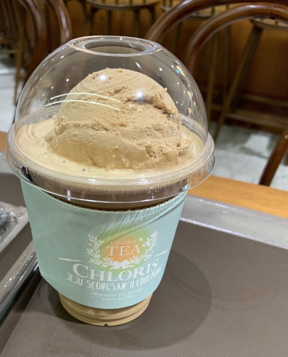 lhz990221's tweet image. 밀크티도 마시고 싶다
여기저기 다니던 그때가 그립네
메타윈 이 시국 끝나면 꼭 한국와
맛있는거 되게 많다 애기야

#DinnerwithWin
#winmetawin @winmetawin