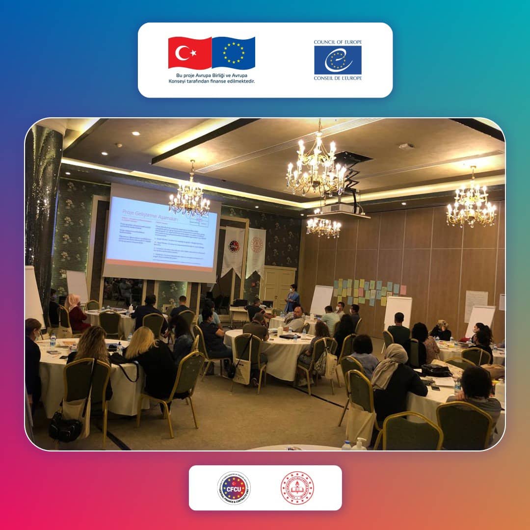 ProjeDemokrasi's tweet photo. Eğitimlerin üçüncü gününde de öğretmenlerimizin eğitmenlik becerilerini geliştirecek çeşitli etkinlikler yaptık. Etkili iletişimden, sunum hazırlığına, eğitim projelerinden toplum ve aile ile iletişime farklı konuları öğretmenlerimizle tartışma fırsatı bulduk.
@tcmeb
@coe https://t.co/1rDOkDe2i1
