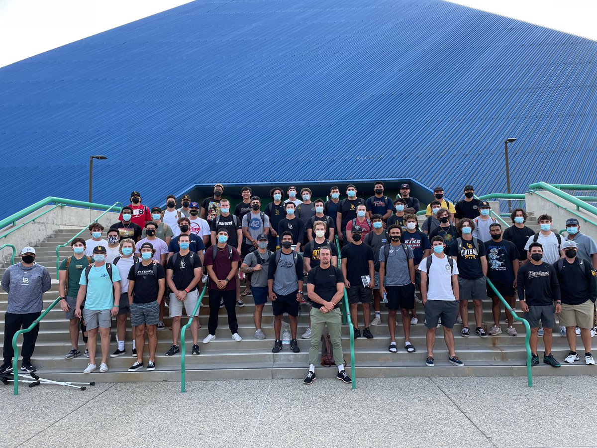 I’m glad to see that <a href="/LBDirtbags/">LBSU Dirtbags</a> baseball is back to the kind of culture I used to watch as a kid.

LBSU is a brand of baseball that will once again be the most feared DI program. With <a href="/Emvalenz/">Eric Valenzuela</a> at the helm, we’ll all be looking for <a href="/Airbnb/">Airbnb</a> in #Omaha soon.. 🤝 | #HoldTheStandard