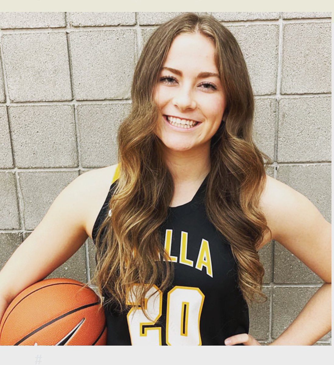 Happy Birthday to our #20 Anna Smith! Hope you have an amazing day! 🎂