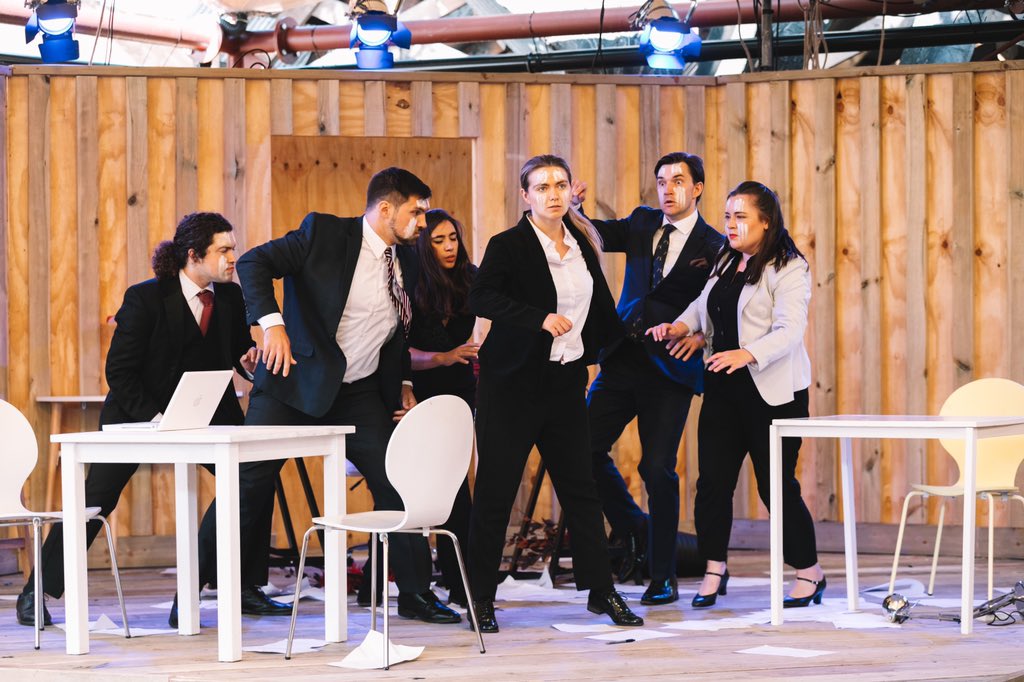 LauraFleurmezzo's tweet photo. Alcina at Grimeborn Opera Fesitval 2021 @arcolatheatre with @ensembleorquesta
📸 Andreas Grieger
#EorQAlcina #opera #handel #grimebornoperafestival #london #mezzo #trouserrole #theatre https://t.co/1d6yRQBSgk